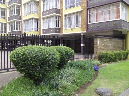 1.5 Bedroom Apartment in Arcadia