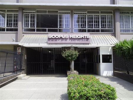 2.5 Bedroom Apartment in Arcadia
