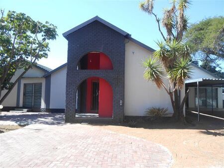 3 Bedroom House in Sinoville