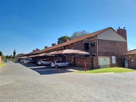 2 Bedroom Cluster in Magalieskruin