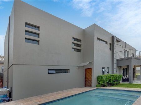 3 Bedroom House in Bryanston