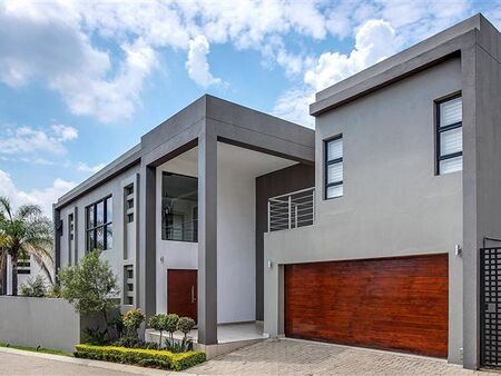 3 Bedroom Cluster in Bryanston
