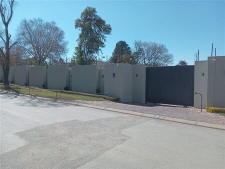 4 Bedroom House in Bryanston