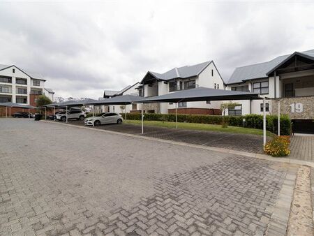 1 Bedroom Duplex in Oakdene