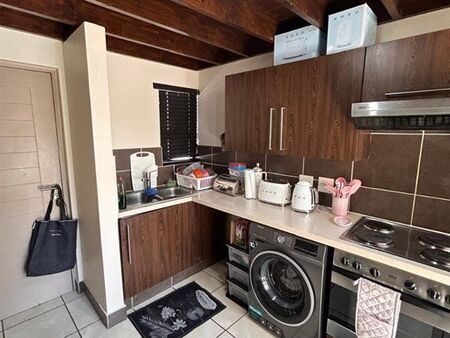 1 Bedroom Apartment in Douglasdale