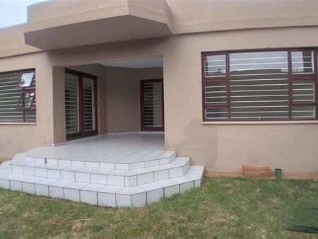 4 Bedroom Townhouse in Fourways
