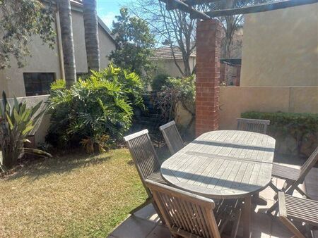 3 Bedroom Apartment in Paulshof