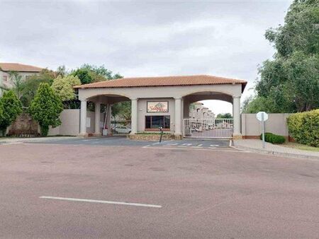 2 Bedroom Apartment in Sunninghill