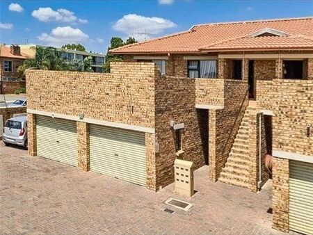 2 Bedroom Apartment in Nimrod Park