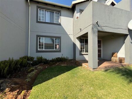 2 Bedroom Apartment in Glen Marais