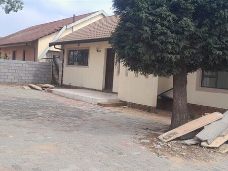 3 Bedroom House in Leondale