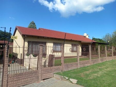 3 Bedroom House in Elsburg