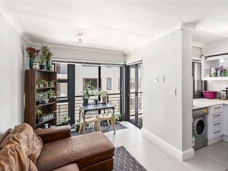 1 Bedroom Apartment in Observatory