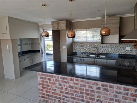 2 Bedroom Apartment in Green Point