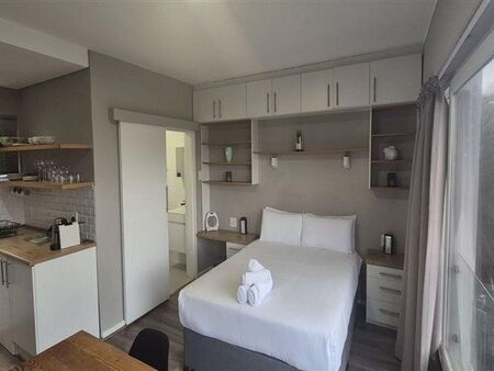 1 Bedroom Apartment in Green Point