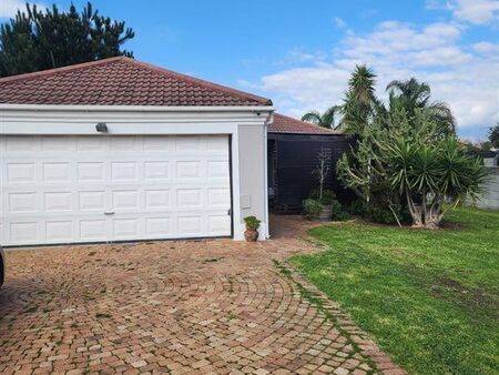3 Bedroom House in Somerset Ridge