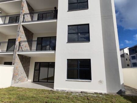3 Bedroom Apartment in Somerset West Central