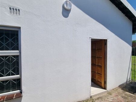 1 Bedroom Apartment in Birdswood