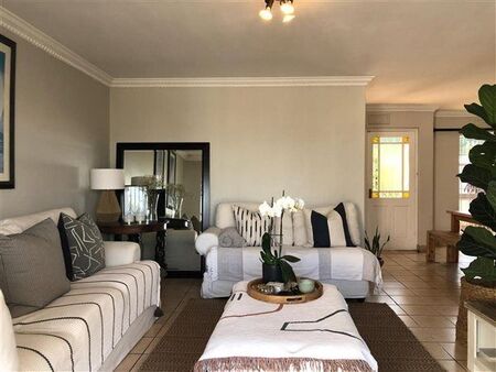 2 Bedroom Townhouse in Umhlanga Rocks