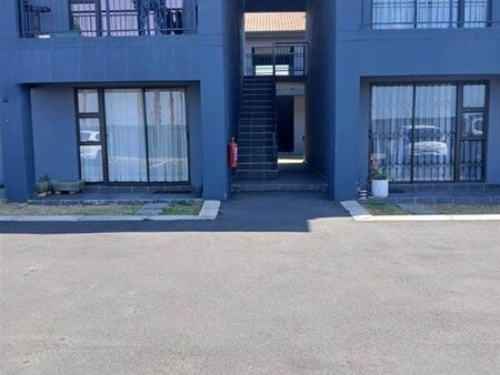 3 Bedroom Apartment in Trenance Manor