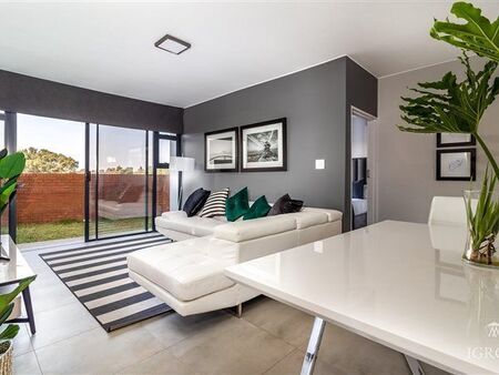 3 Bedroom Apartment in Lombardy Estate