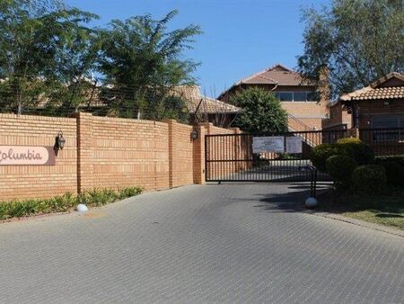 2 Bedroom House in Paramount Estate