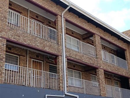 1 Bedroom Apartment in Krugersdorp Central