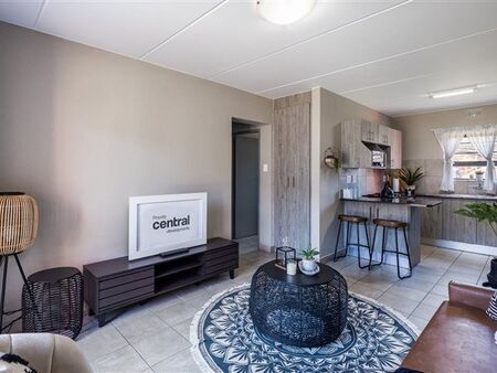 2 Bedroom Apartment in Mooikloof Equestrian Estate