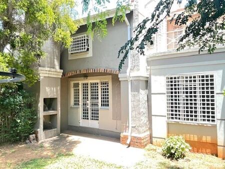 2.5 Bedroom Townhouse in Brummeria