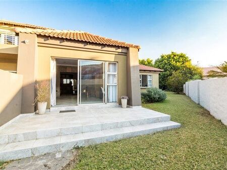3 Bedroom Duet in Woodhill