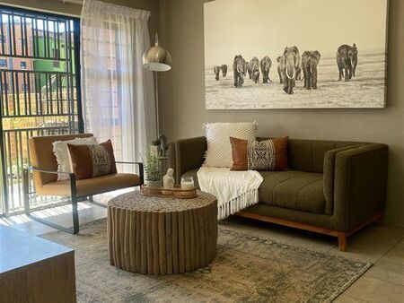 2 Bedroom House in Elarduspark