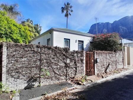 2 Bedroom House in Newlands