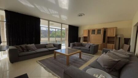 1 Bedroom apartment to rent in Parktown, Johannesburg