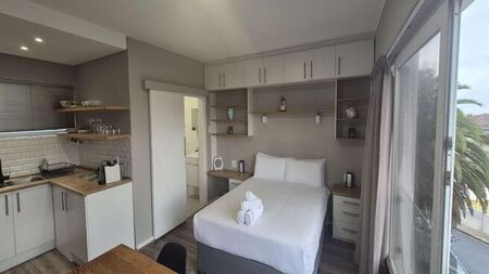 1 Bedroom apartment to rent in Green Point, Cape Town