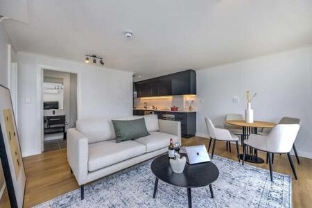 2 Bedroom apartment to rent in Newlands, Cape Town