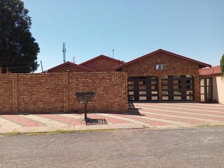 3 Bedroom house to rent in Spruit View, Katlehong