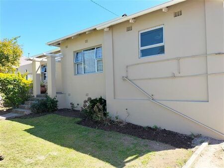 3 Bedroom House in Baysville