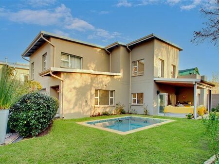 3 Bedroom House in Bryanston