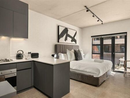 5 Bedroom Apartment in Hyde Park