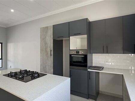 2 Bedroom Apartment in Bryanston