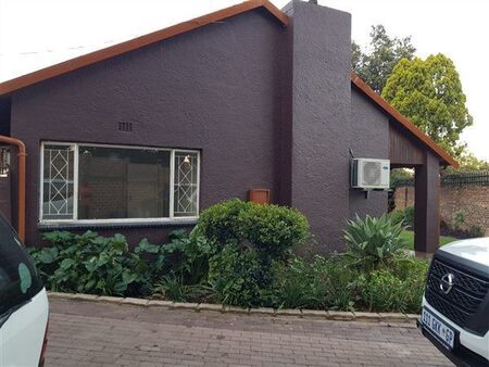 2 Bedroom House in Bordeaux