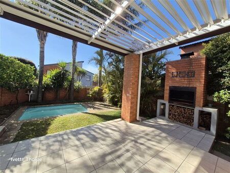 3 Bedroom House in Sundowner