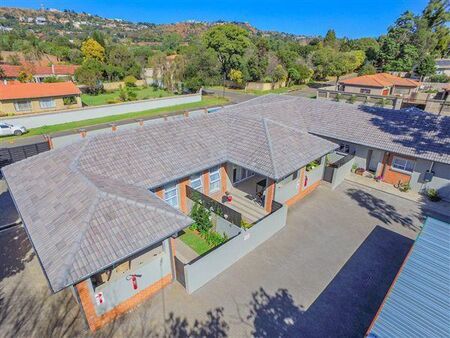 1 Bedroom Townhouse in Fairland