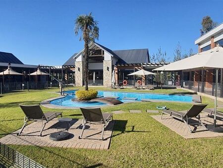 3 Bedroom Apartment in Olivedale