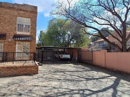 2 Bedroom House in Oakdene