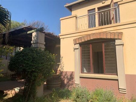 3 Bedroom House in Douglasdale