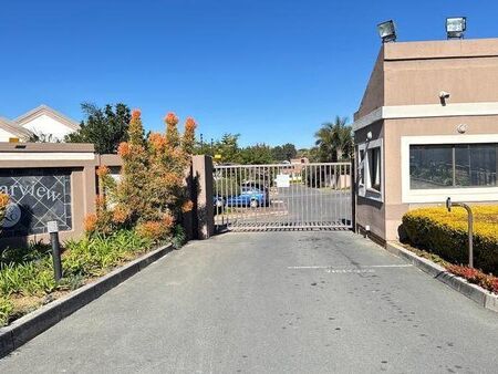 2 Bedroom Townhouse in Broadacres