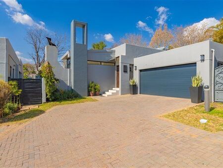 4 Bedroom House in Fourways