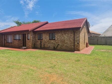 3 Bedroom House in Waldrift