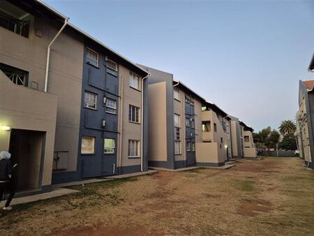 2 Bedroom Apartment in Kempton Park Central